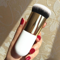 New Chubby Pier Foundation Brush - Ofcours For Women